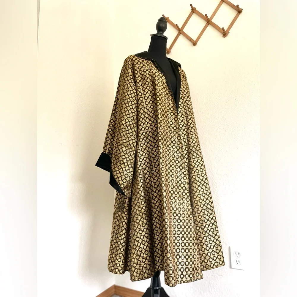 Early 1900s Black and Gold Silk Brocade Coat Designer Helene Pons Studio - Picture 4 of 16